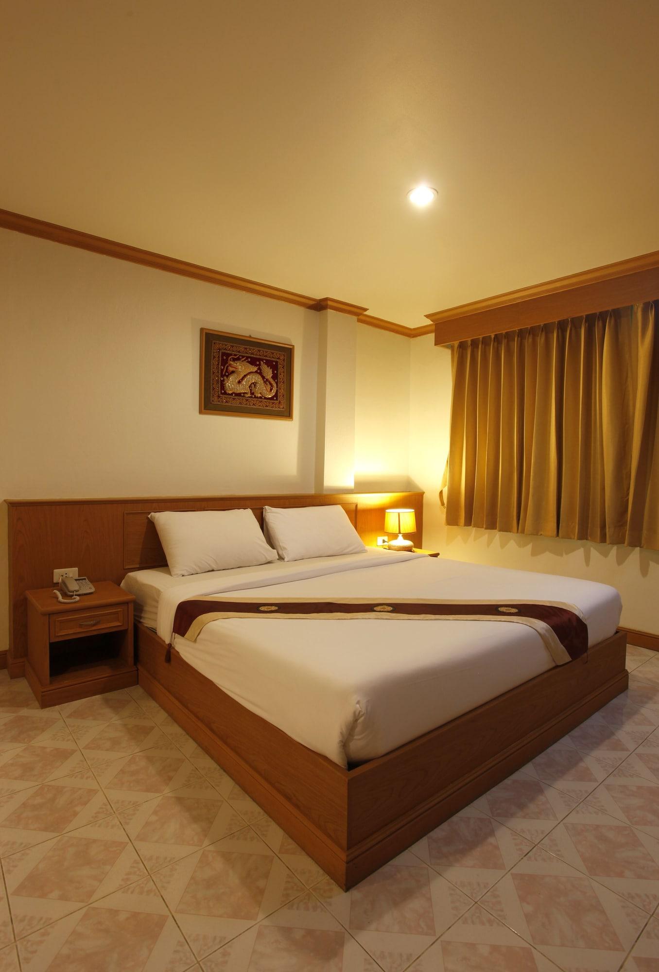Patong Casa Jip Guesthouse מראה חיצוני תמונה