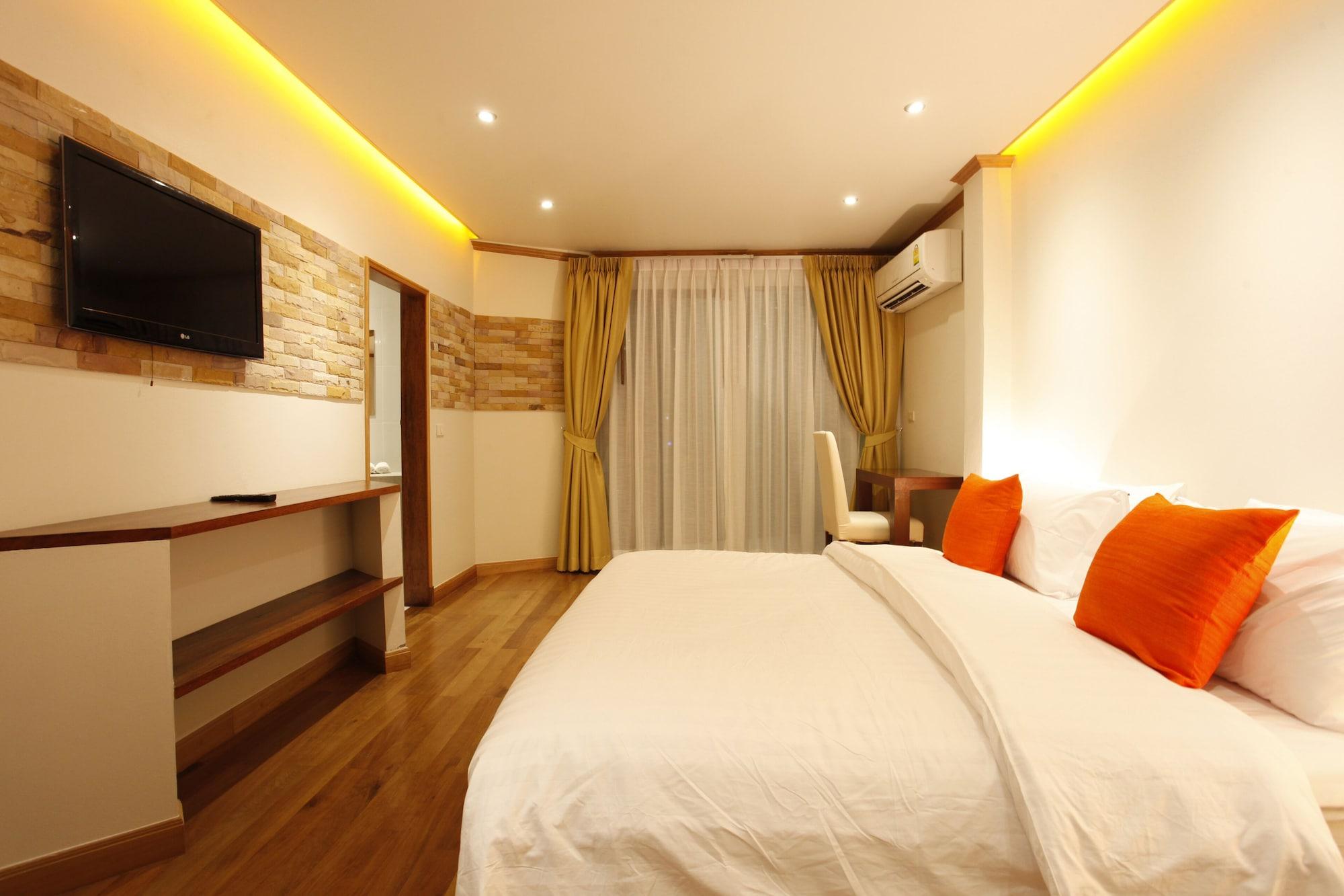 Patong Casa Jip Guesthouse מראה חיצוני תמונה